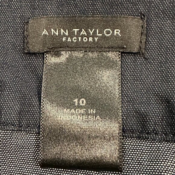 Ann Taylor Factory Short Faux Wrap Dark Denim Look Skirt - Picture 3 of 4